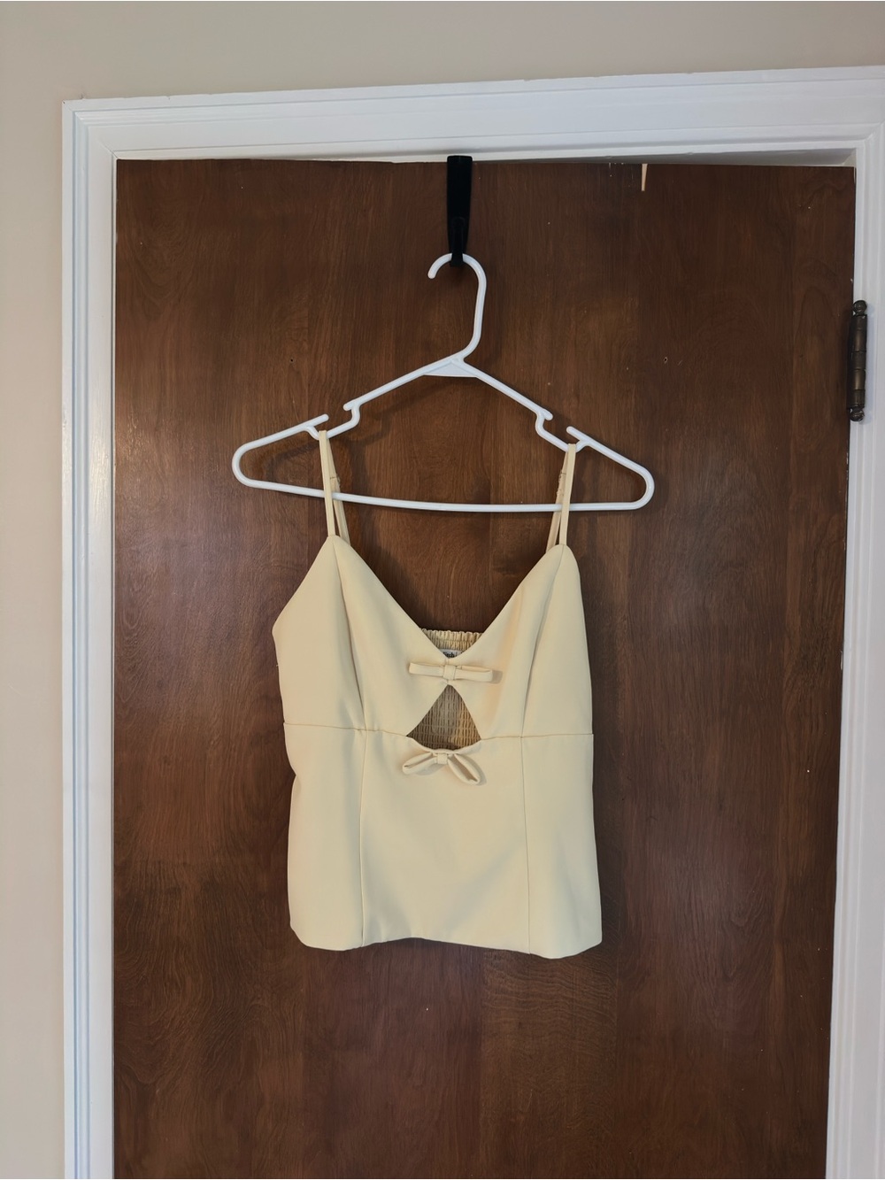 NWOT Abercrombie & Fitch Yellow Spaghetti Strap Tie-Front Tank